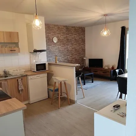 Apartment Superbe Avec Vue Sur Le Puy De Dome Saint-Georges-de-Mons